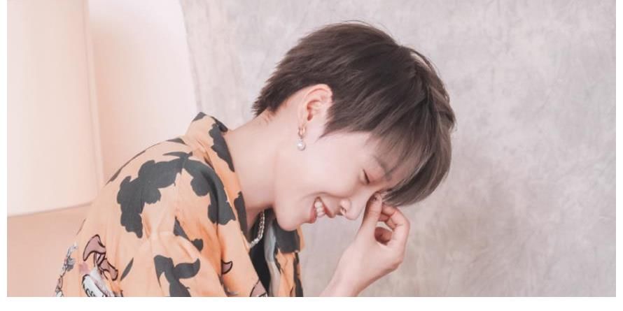 在綜藝《打卡吧，吃貨團》，劉雨昕貢獻了不少笑點