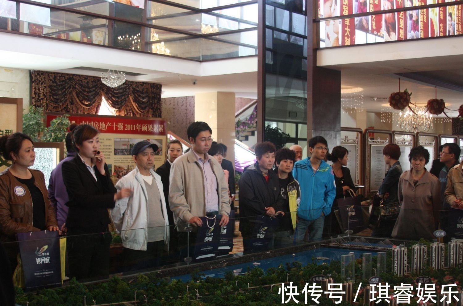曹德旺|10年后,100万的房子还能值多少钱?未来趋势如何?看看大佬咋说