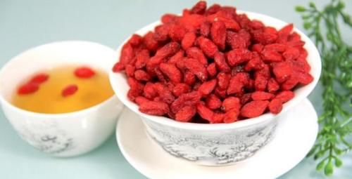 男性|男性坚持每天吃“枸杞”，这些好处会不请自来，不妨一试