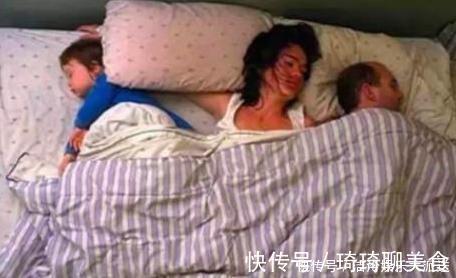 宝爸|爸爸带娃睡觉,娃却“丢了”,找到娃的一瞬间,宝妈脸都绿了