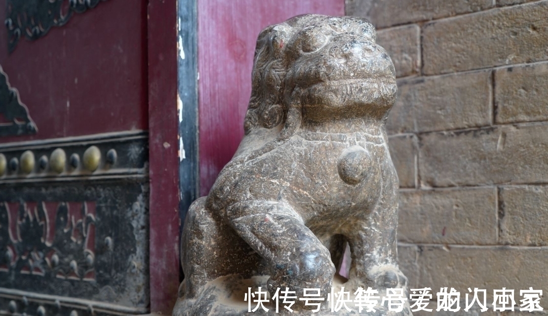 吃喝#为啥说:三块石头门前放,吃喝不愁家兴旺?指的哪三块?有道理吗