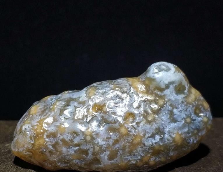 奇石|大自然奇石是珍贵的艺术品,质朴与美丽共存,形状颜色怪异价值高