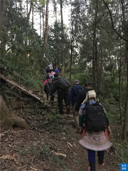 元阳梯田老虎嘴塌方事故后，想走崎岖小路才能到，一次难忘历险记