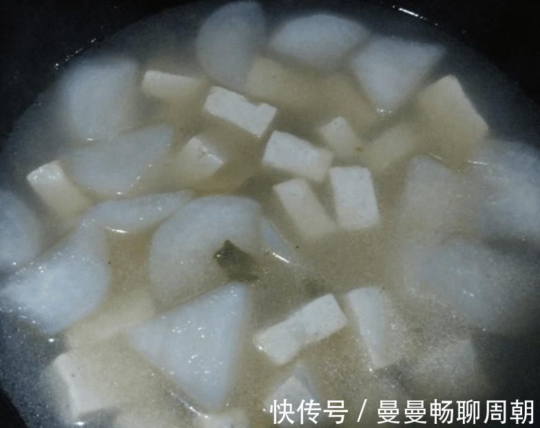 豆腐|白萝卜和它是绝配,简单煮一煮,暖胃驱寒,补钙质,不懂太可惜!