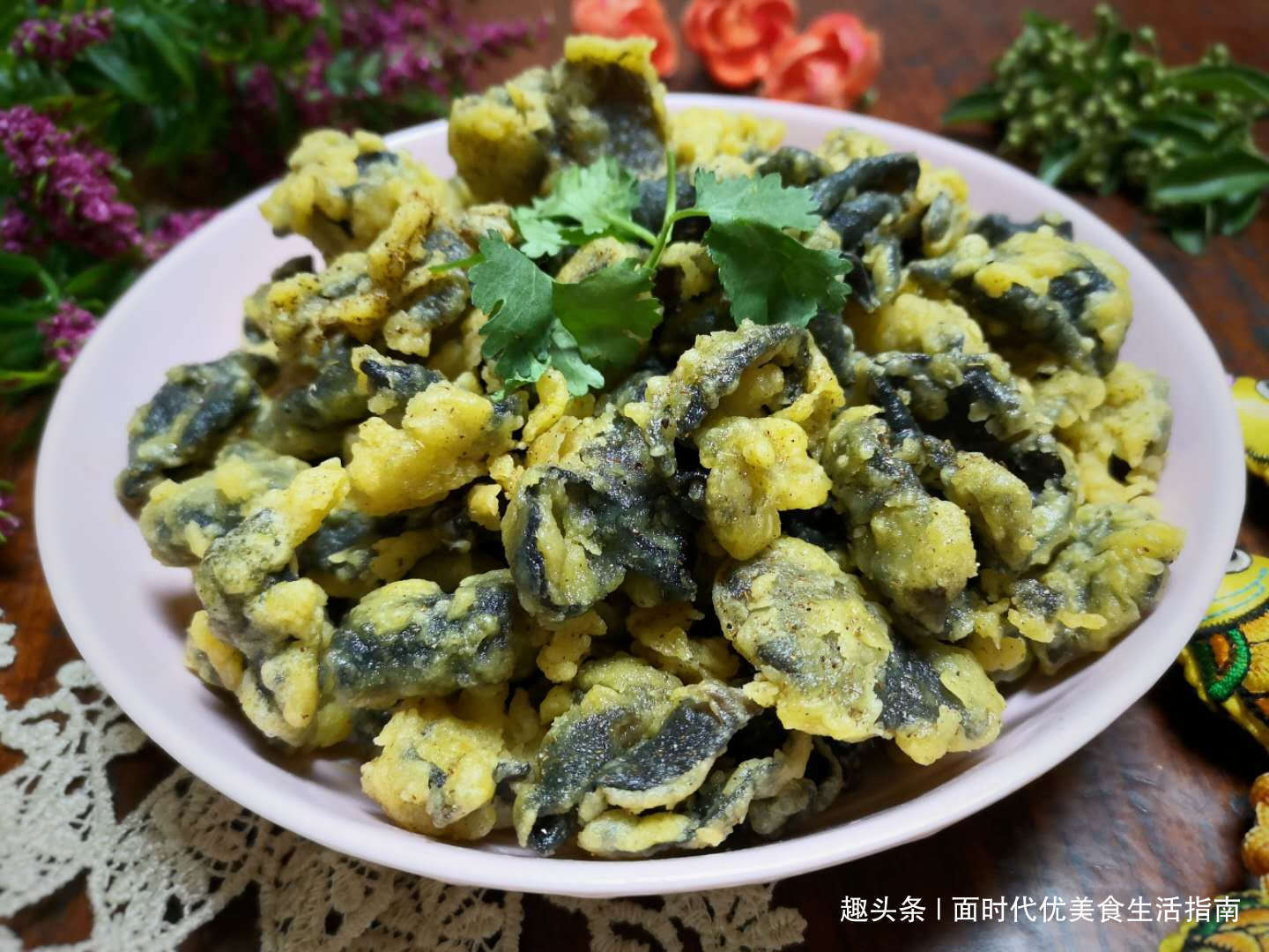 木耳新吃法，3分钟就出锅，咸香酥脆，比肉还好吃，饭店都吃不到