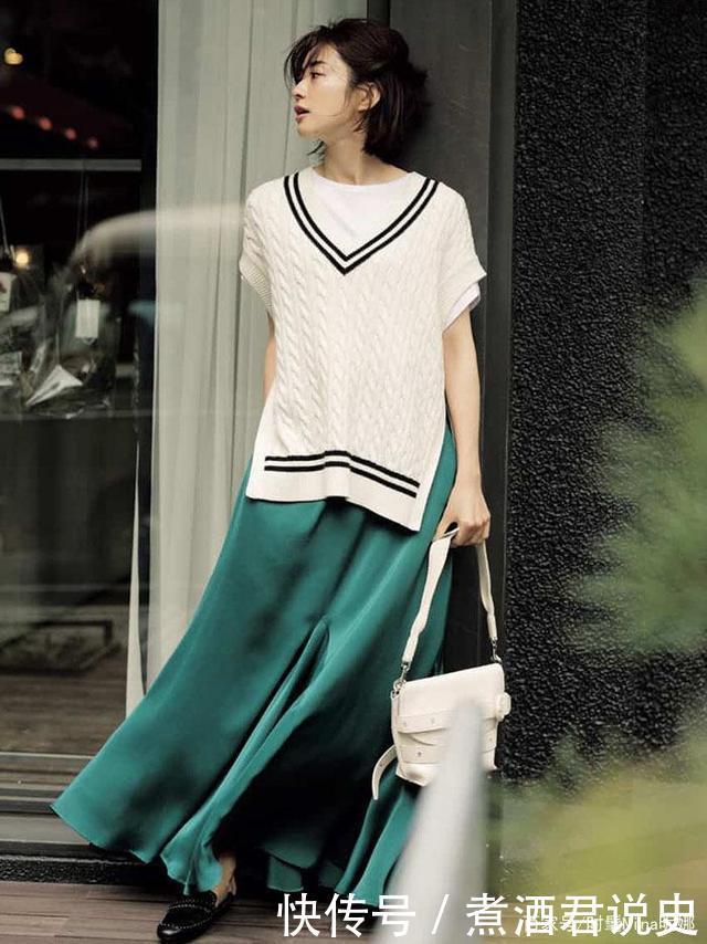 秋天针织背心穿不好看教你这些时髦搭配,时髦又高级