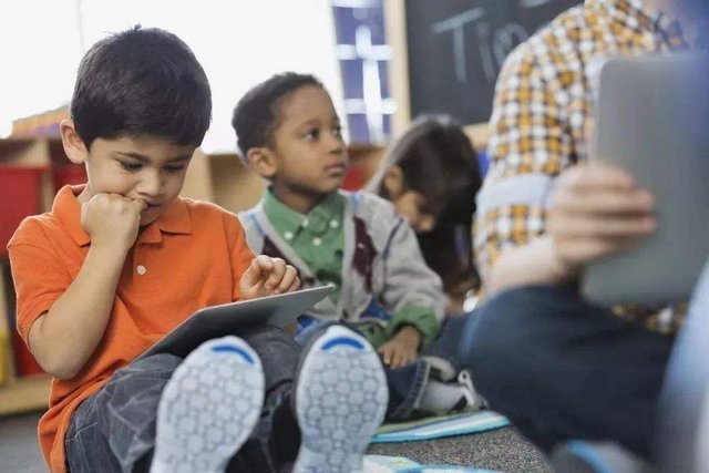 宝妈|万名儿童因这一液体中毒,当心孩子误食!很多父母并不知道