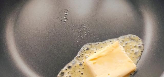 苹果派|宅在家里做一个香甜苹果派,简单又好吃,开启苹果新吃法