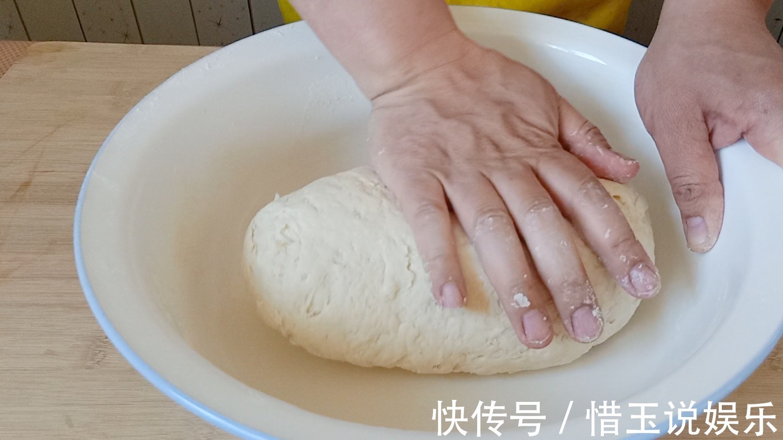 馒头不再出去买了,铁蛋儿教你简单做法,个个蓬松宣软又好吃