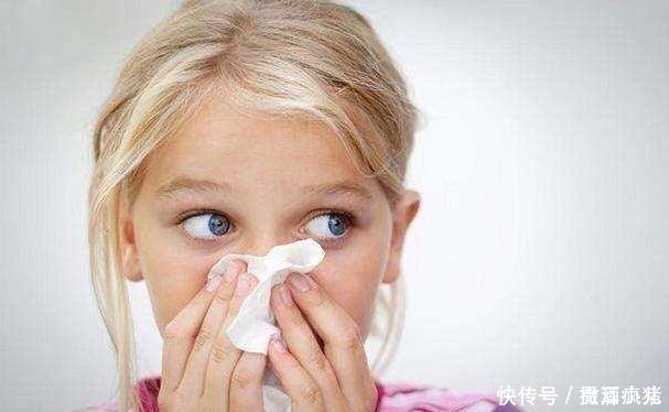 病情加重|2岁宝宝经常挠头,频繁洗头也不见缓解,送医后医生摇头来晚了