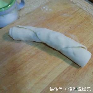 干面粉|鸡蛋的懒人做法,全家都爱吃,只要15分钟就搞定,好吃不上火!