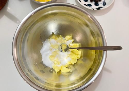  入回温|新手也能轻松做的巧克力小蛋糕，口感丰富、松软醇厚，快收藏！