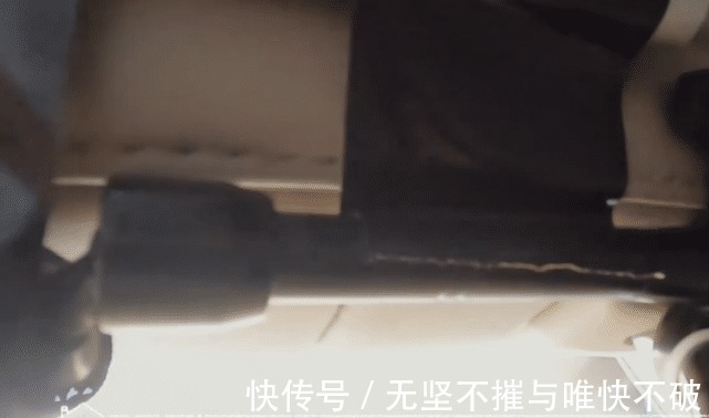 攝像頭|麥迪娜又在節(jié)目里生氣，姜潮這次不哄她，一個舉動嚇得她不說話了