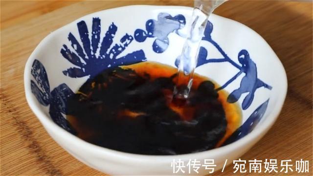 白菜|白菜浑身都是宝，教你秘制做法，不炒不炖，鲜嫩多汁，营养丰富