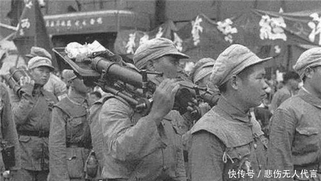 长官|他14岁被抓去当兵,因遵守诺言照顾长官妻儿66年,自己却终生未娶!