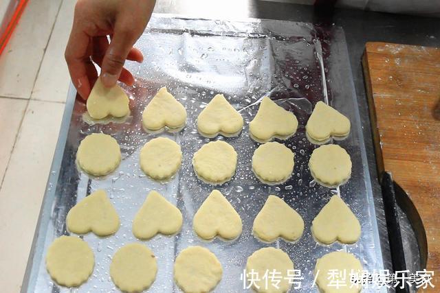 鸡蛋|山药里打2个鸡蛋,不用早起10分钟出锅,这懒人早餐孩子抢着吃