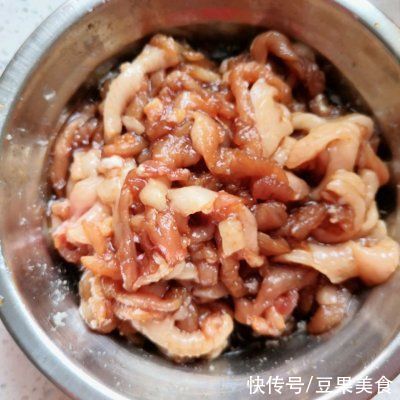 黄疸|超简单的家常快手菜，茭白炒肉丝