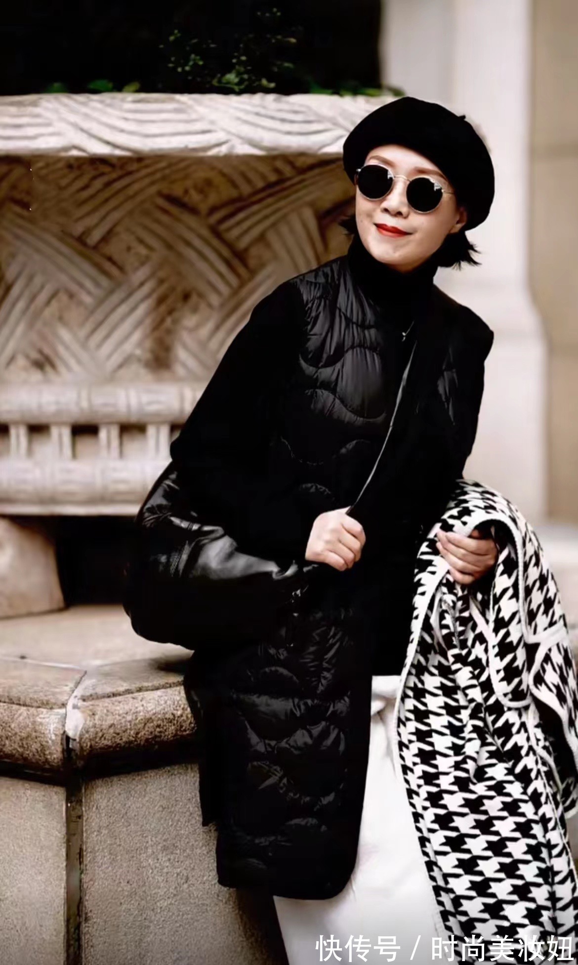 气质|这位50岁妈妈真时髦,靠穿搭打造高级气质,照穿优雅大气