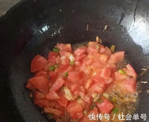 食物|医生不会告诉你,此菜是碱性食物,营养丰富,又鲜又好喝