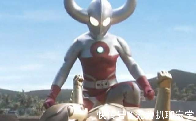 复活|盘点奥特曼的四种复活方式,第三种最无敌,复活之后还可以进化!