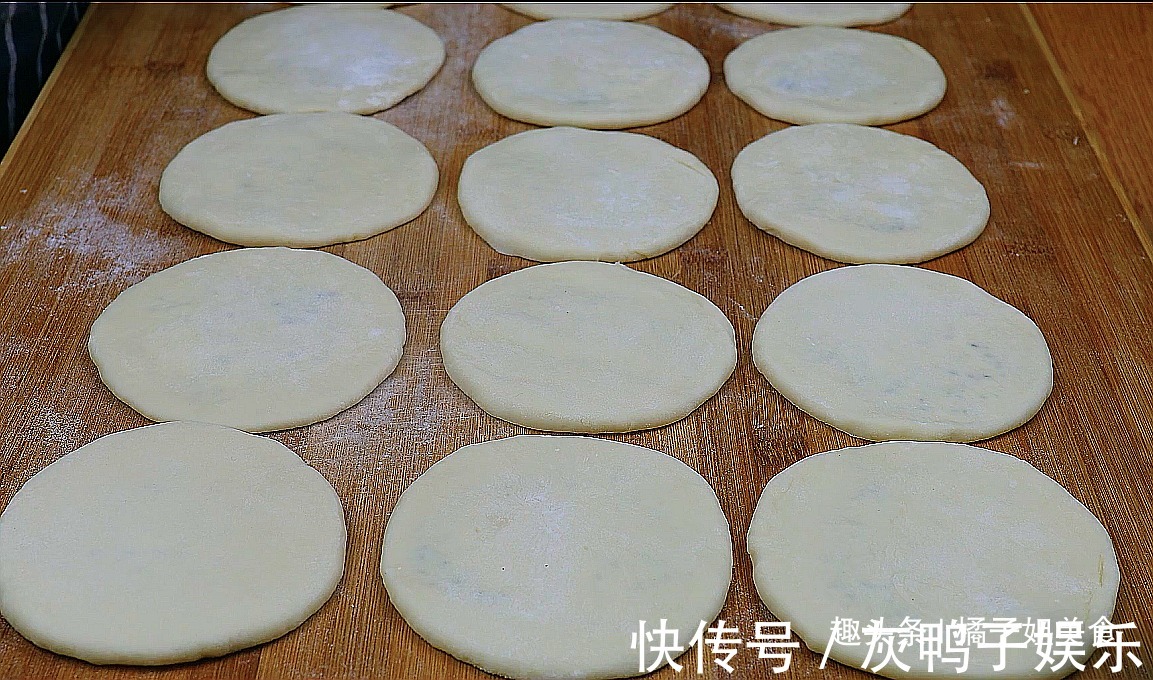 自从学会面粉这样做,孩子天天点名要吃,我家一周吃7次,太香了