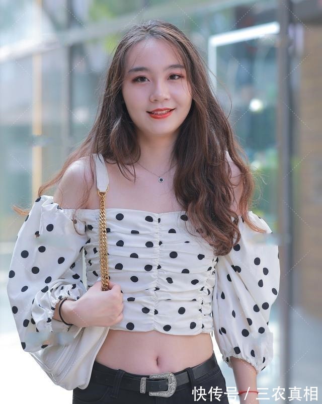 仙女 打底裤带来仙女穿搭风格,表露青春时尚感,曼妙身材尽显!