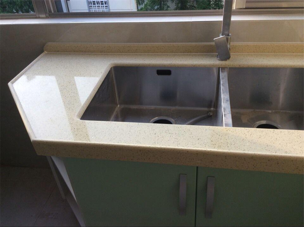 插座|厨房装修特别后悔的6件事，我先哭为敬，大家千万别踩坑