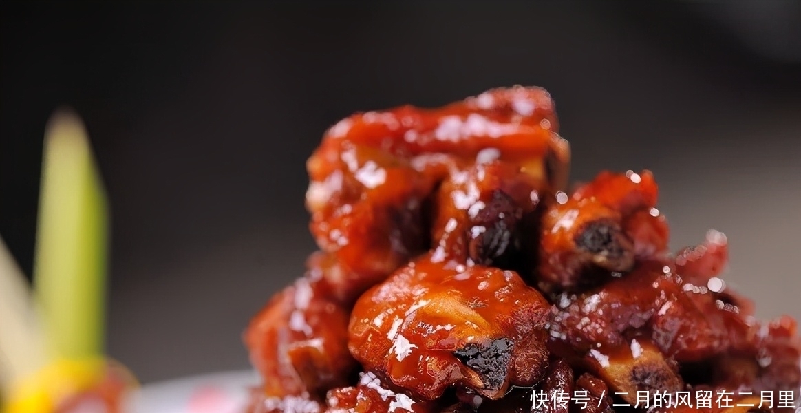 糖醋排骨,宫保肉丁,咸烧白,夹沙肉,家常鱼,粉蒸肉,乡村丸