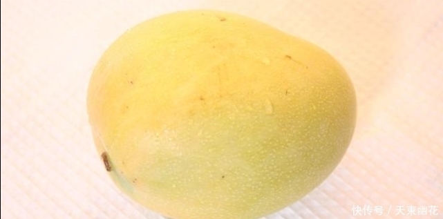 身子|身子湿气重有4大表现,少吃两种水果,湿气不沾身