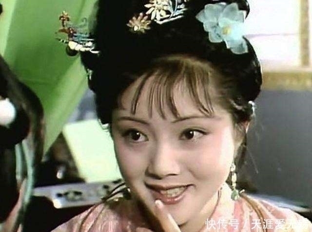 宝钗&红楼梦:薛宝钗和林黛玉的差别有多大?看一看两人化妆后样子吧