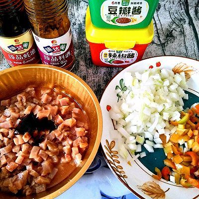 尖椒|开胃肉酱面