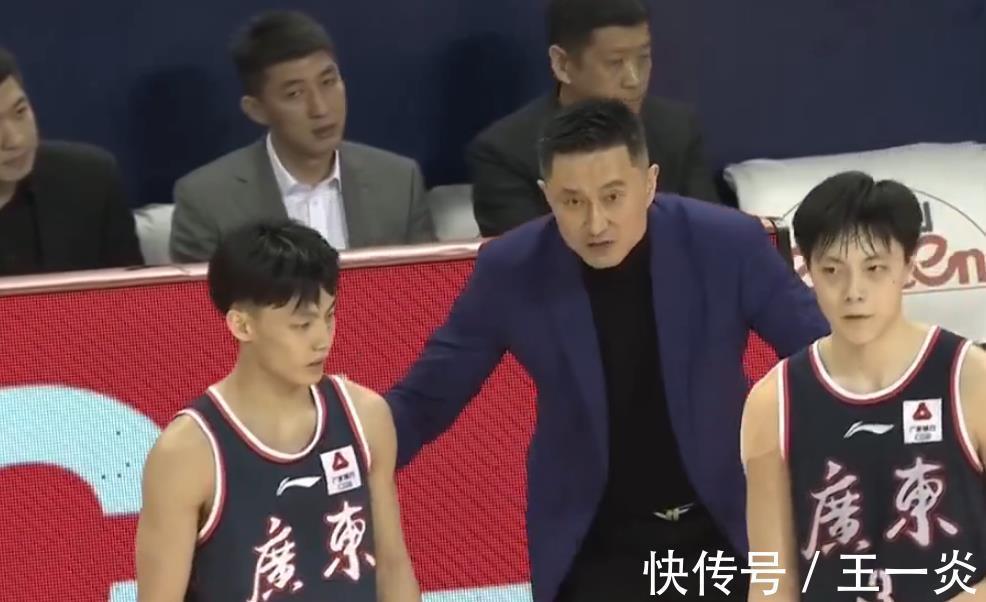 徐杰|“3分雨”下不停!广东男篮迎来久违的4上4下,杜锋终于挂上笑容