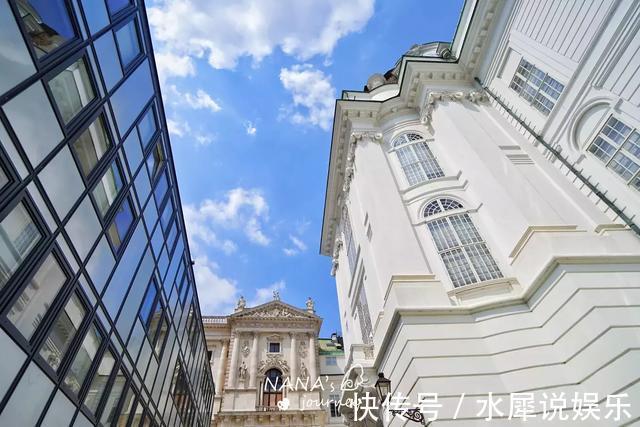 国家图书馆|欧洲曾经的皇家图书馆,如今巴洛克艺术殿堂,游客美的无心看书