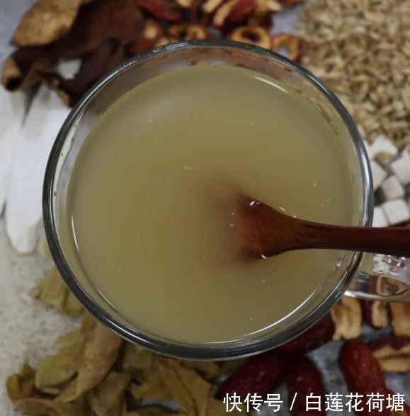 油炸|伤脾胃“最猛”的食物,油炸靠边站,再吃,孩子积食脾虚难长个