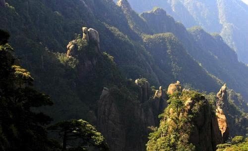 光耀&南宋穷秀才发现一处宝地,“自尽”后葬于此,家族从此富贵800年