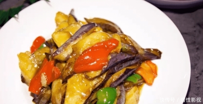 饭店|家常菜怎么做才好吃?其实你和饭店大厨的距离,就差这一小步哦!