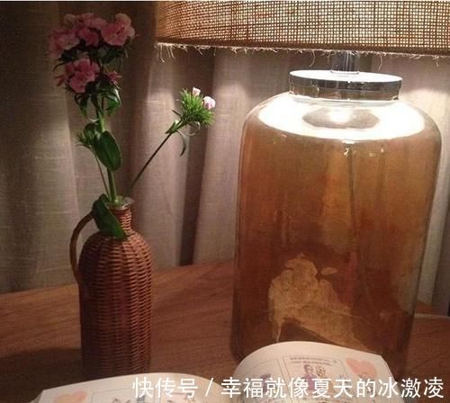 轻简|走进演员袁立的豪宅,家里没有一件现代化家具,真有一种穿越感