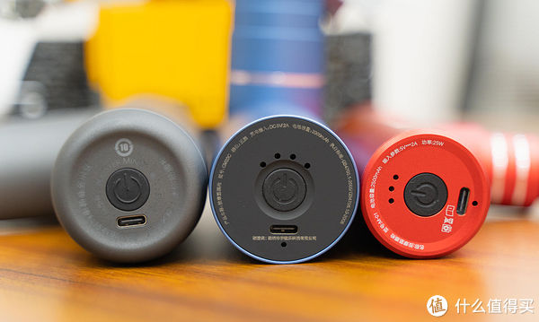 评测|网红产品都是智商税？云康宝金属迷你筋膜枪对比网红迷你筋膜枪评测