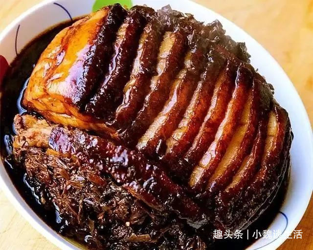 梅菜扣肉的16种做法，肉烂菜香汁亮，入口即化肥而不腻