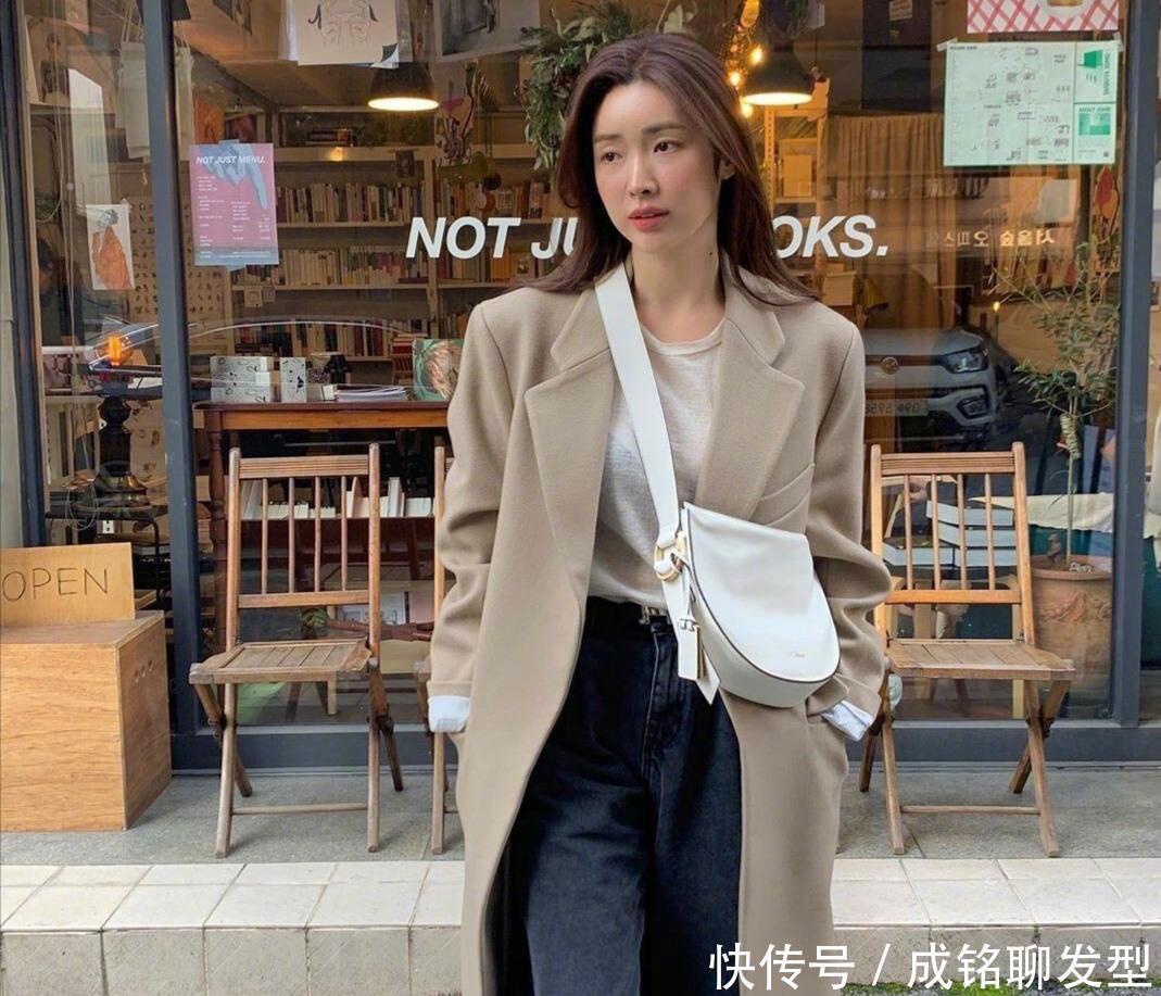 更多|女性到了四十岁,有必要学会更多的穿搭方法,凭借气质这块你就赢