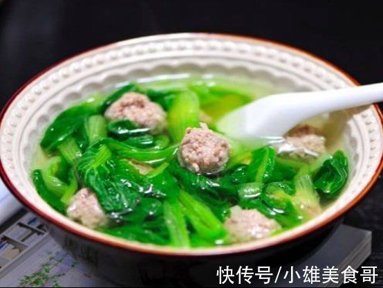 才知道，原来“绿叶白菜”和“黄叶白菜”区别这么大，快转告家人
