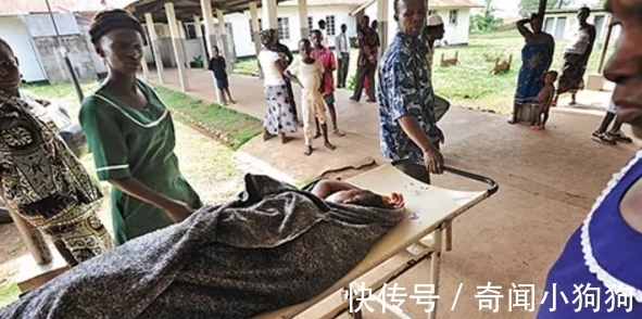 死亡|非洲17岁少女生孩子过程中死亡,刚出生的宝宝被残忍的这样处理