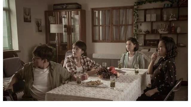 《我和我的三個姐姐》三姐痛哭觀眾心疼，親情大戲扯不斷理還亂