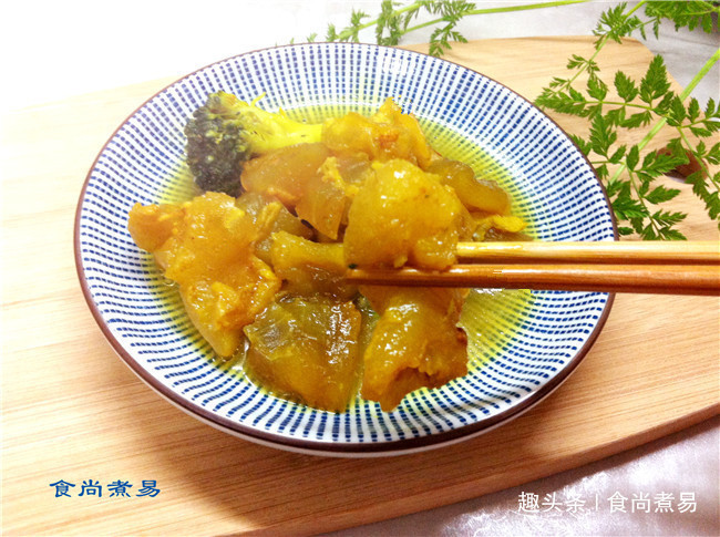 此菜女性最爱,香辣开胃,满满的胶原蛋白,减少鱼尾纹,显年轻