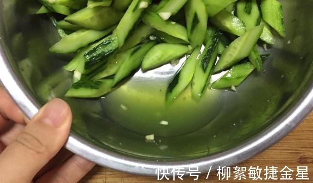 火候|黄瓜不只有凉拌,还可以炝拌,夏天吃倍儿爽!