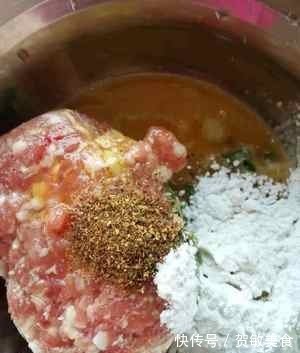 炸肉丸子|无论炸什么丸子,只需学会这3招,丸子酥脆美味,口口香!
