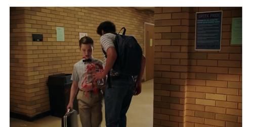 《小谢尔顿》：入学东德州理工，小谢尔顿的生活被三大因素所影响