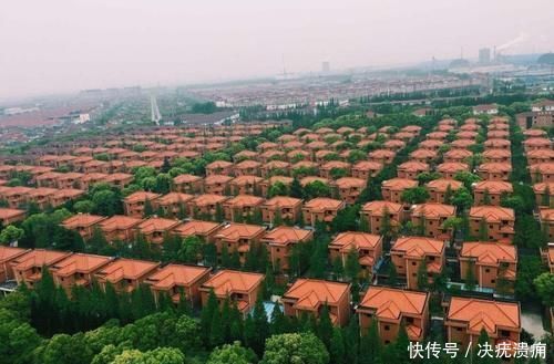 中国名扬海外的富裕村：村里修了两座机场，还有五星级度假酒店