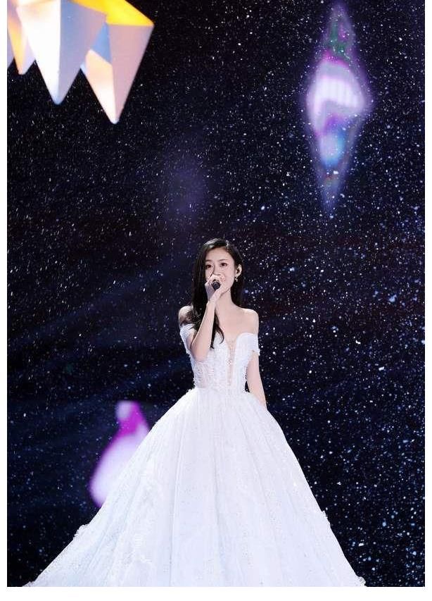 从好声音伍珂玥夺冠，看粤语歌的发展历程