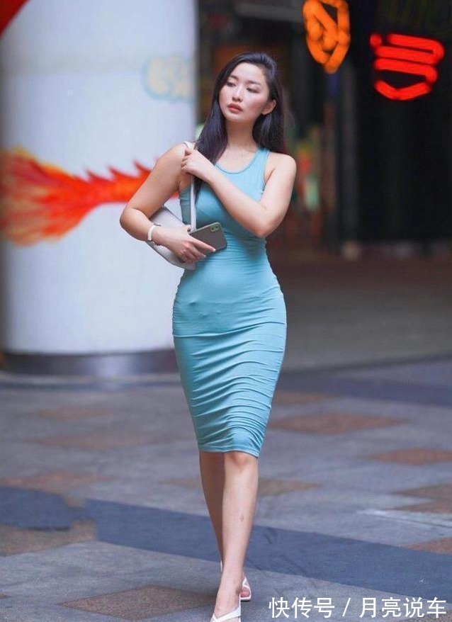 蓝色|漂亮的纯蓝色紧身裙,修身的版型更显气质雅致,谁穿谁好看